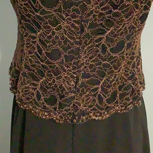 Karen Miller Chiffon dress/gown. Size 6 - Picture 10 of 15